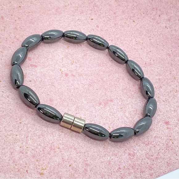 Bracelet Hematite Beads With Magnetic Clasp - Picture 1 of 6